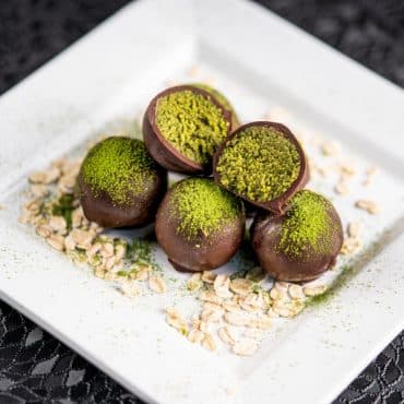 Dark-Chocolate-Matcha-Truffles-370×370