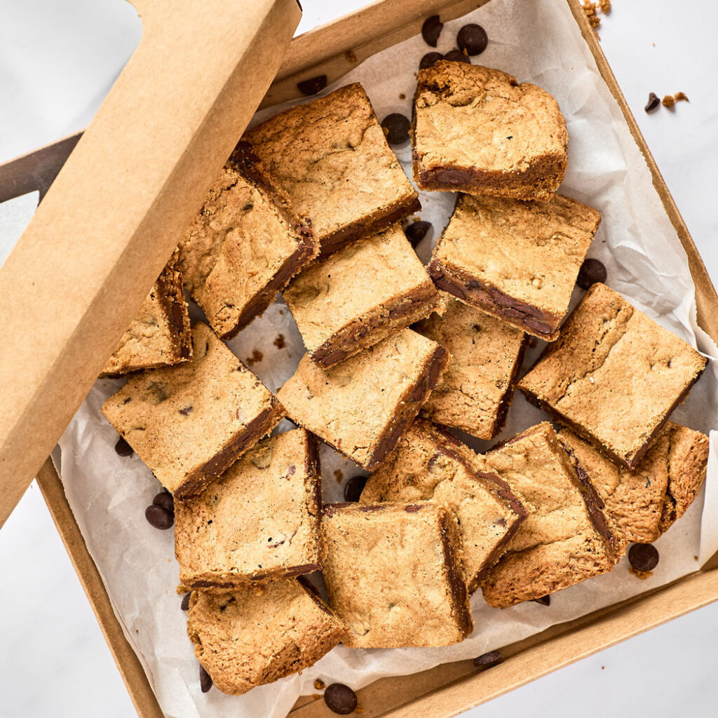 Golden Bliss Blondies